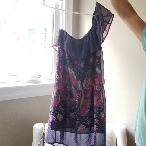 One shouldered top - Picture 4 of 4